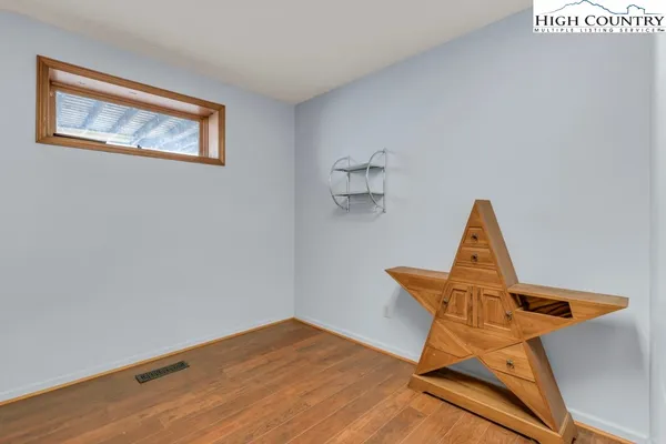 $5,500 | 483 Highway 105 Extension, Boone, NC 28607