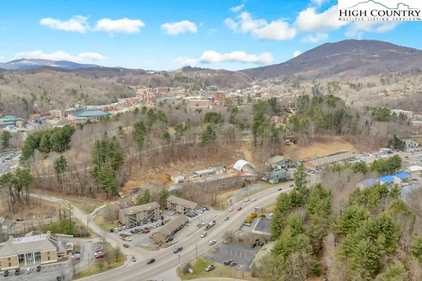 $5,500 | 483 Highway 105 Extension, Boone, NC 28607