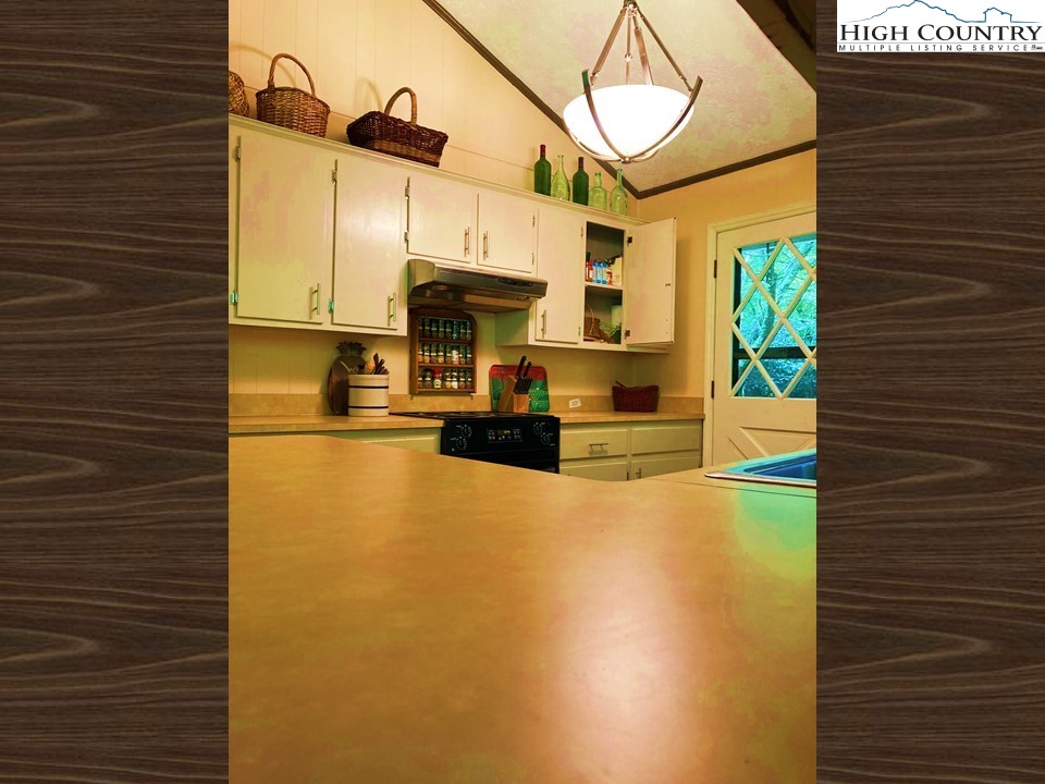 693 Skiview Road Seven Devils, NC 28604 - Photo 14 of 30 Gallery Image 14