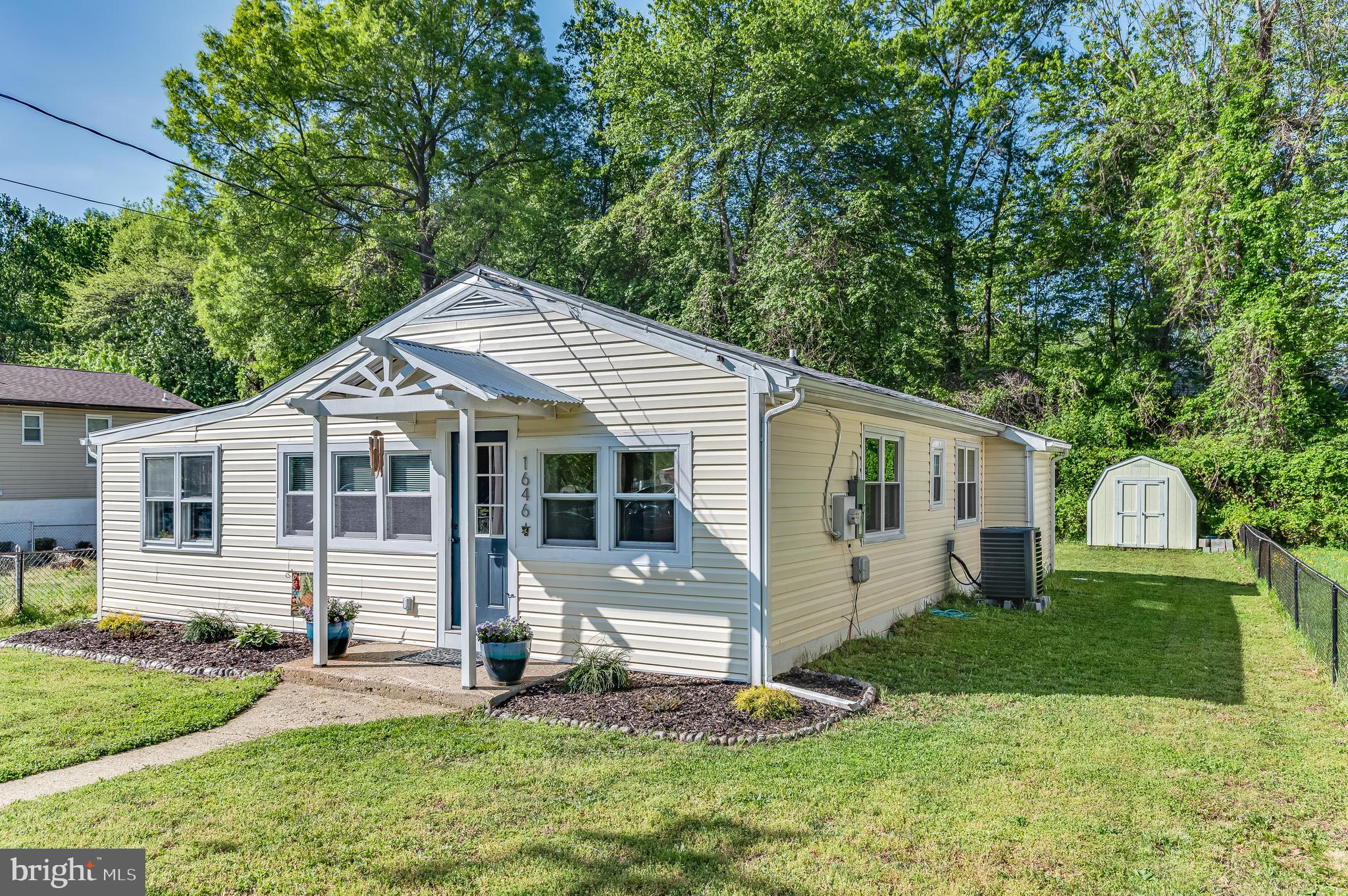 1646 Bay Ridge Road Edgewater, MD 21037 - Photo 2 of 21