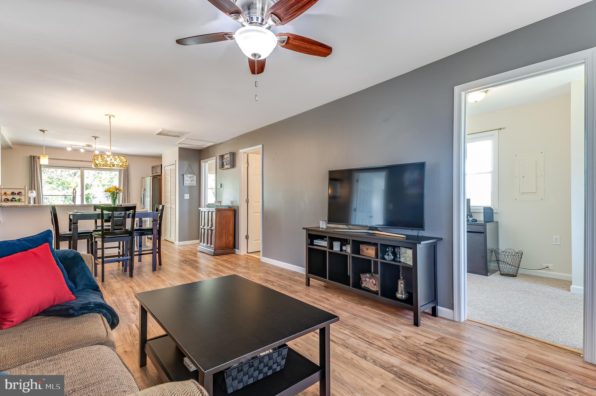 1646 Bay Ridge Road Edgewater, MD 21037 - Photo 5 of 21