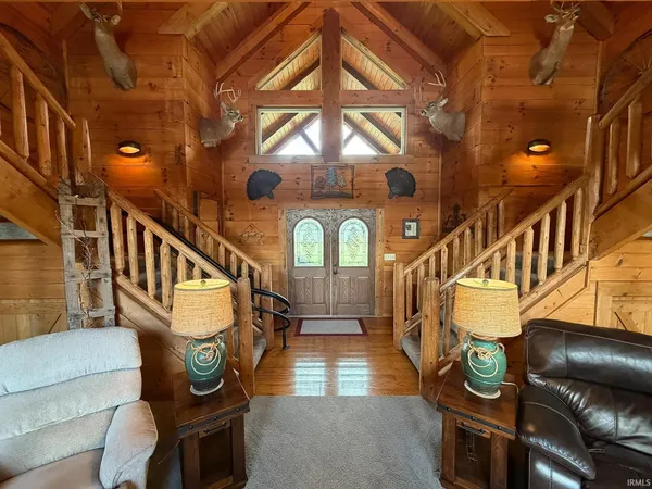 $1,574,900 | 6903 East State Road 58, Owensburg, IN 47453