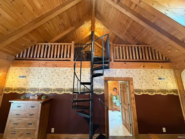 $1,650,000 | 6903 East State Road 58, Owensburg, IN 47453