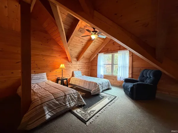 $1,574,900 | 6903 East State Road 58, Owensburg, IN 47453