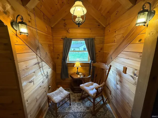 $1,574,900 | 6903 East State Road 58, Owensburg, IN 47453