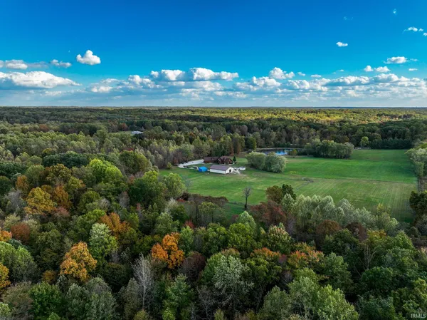 $1,574,900 | 6903 East State Road 58, Owensburg, IN 47453