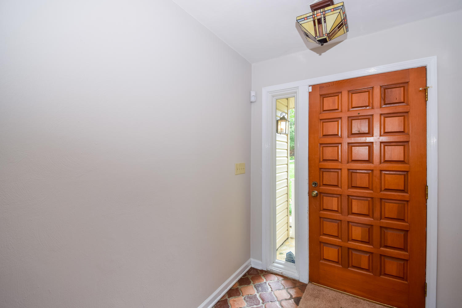 3337 One Oak Road Roanoke, VA 24018 - Photo 3 of 31 3337 One Oak Rd Cave Spring VA-large-003