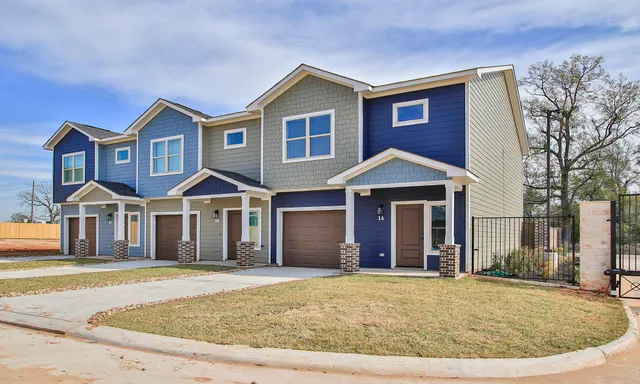 $810,000 | 14010 Longstreet Road, Willis, TX 77318