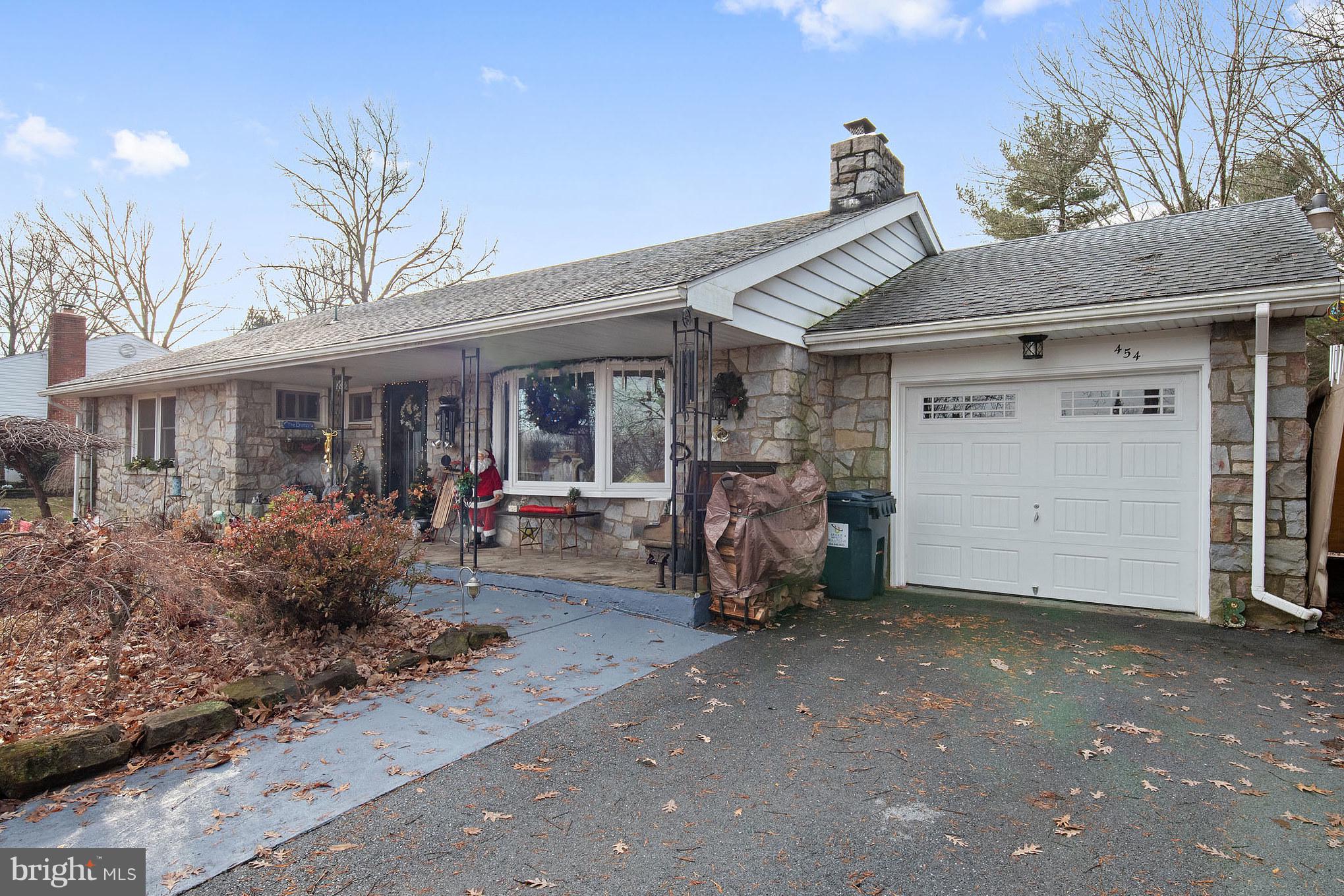 454 Mock Road Pottstown, PA 19464 - Photo 2 of 25 Gallery Image 2