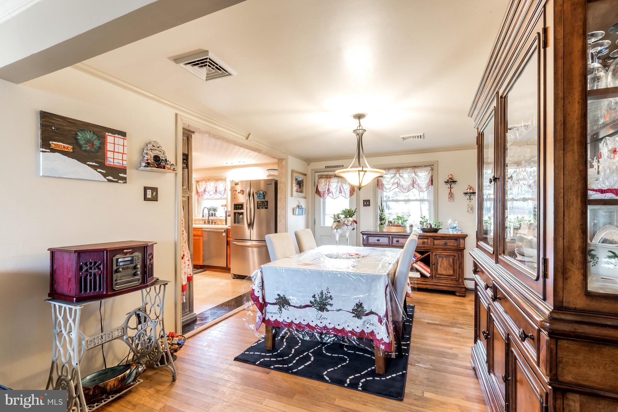 454 Mock Road Pottstown, PA 19464 - Photo 7 of 25 Gallery Image 7