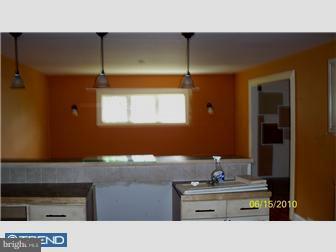 3206 Polk Road Norristown, PA 19403 - Photo 4 of 6 Kitchen