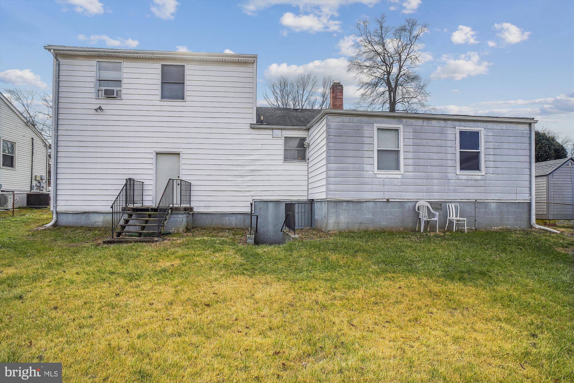 2827 Munson Street Silver Spring, MD 20902 - Photo 5 of 35 Back Elevation