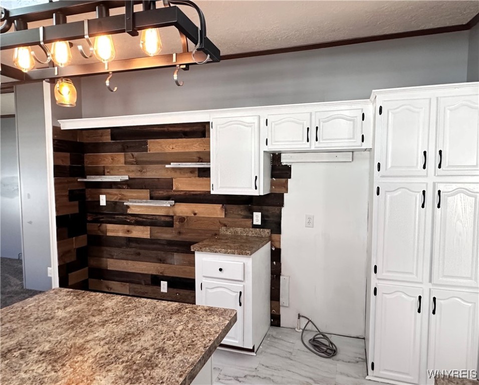 52 Calla Way Cheektowaga, NY 14043 - Photo 18 of 21 Kitchen