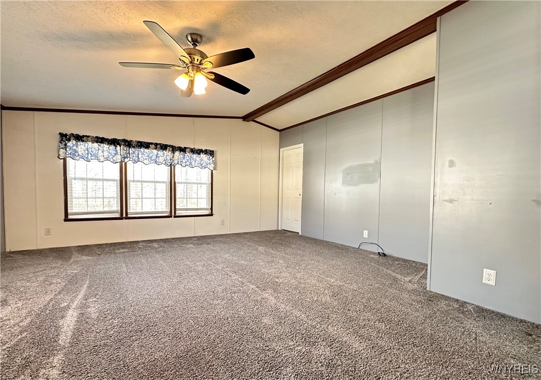 52 Calla Way Cheektowaga, NY 14043 - Photo 5 of 21 Family Room