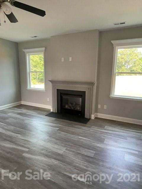 949 Robinson Road, Unit 2 Gastonia, NC 28056 - Photo 3 of 13 Gallery Image 3