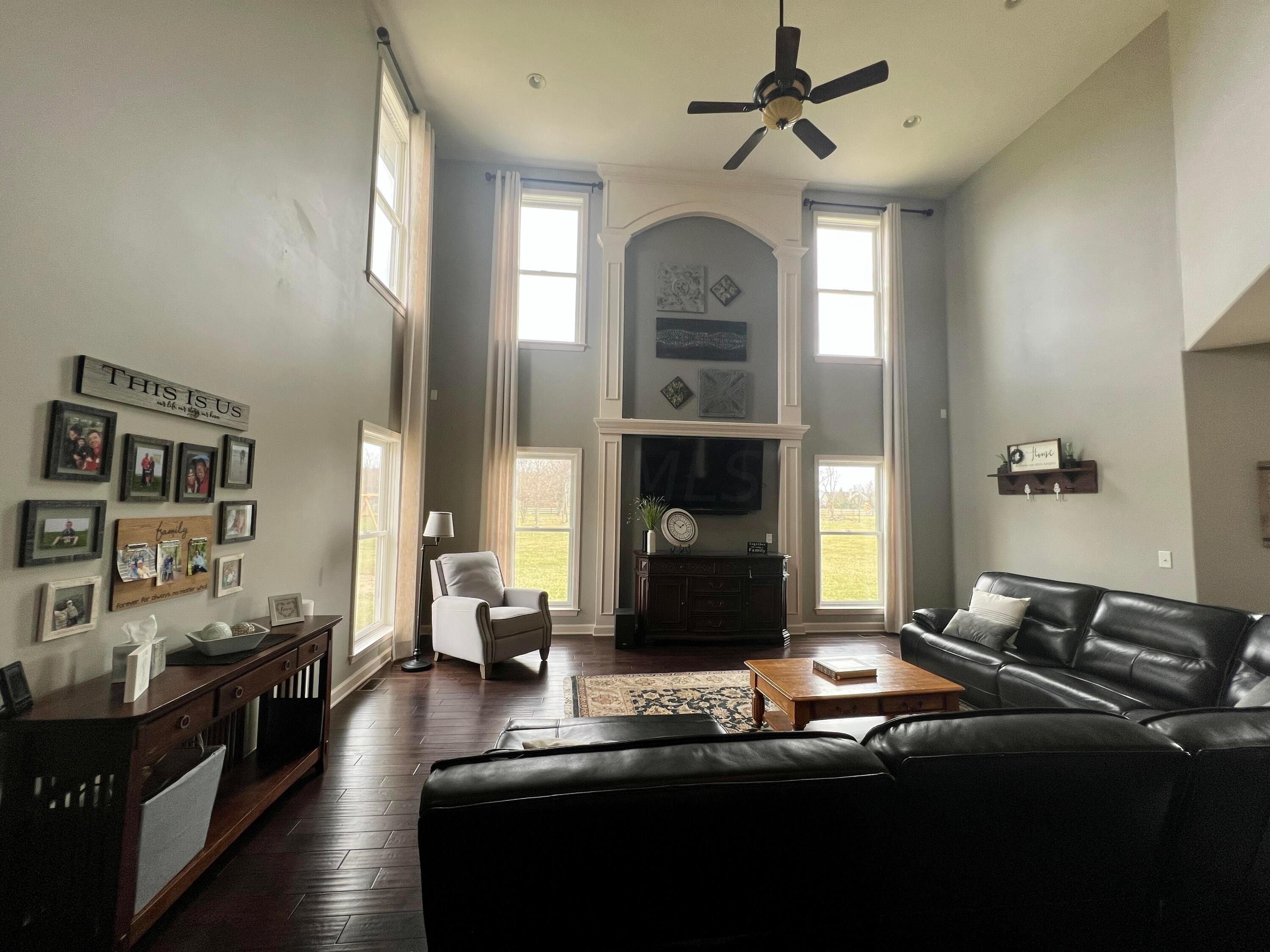 5483 South Section Line Road Delaware, OH 43015 - Photo 12 of 76 Great room
