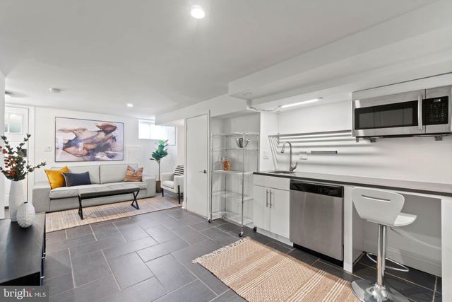 $1,020,000 | 1149 Abbey Place Northeast, Washington, DC 20002