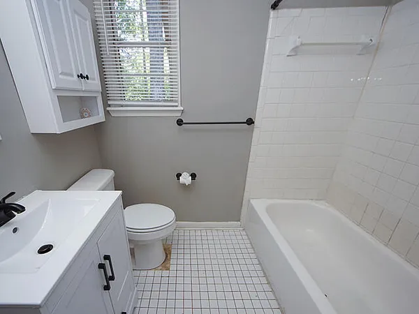 $1,625 | 202 Barshay Drive, Summerville, SC 29483