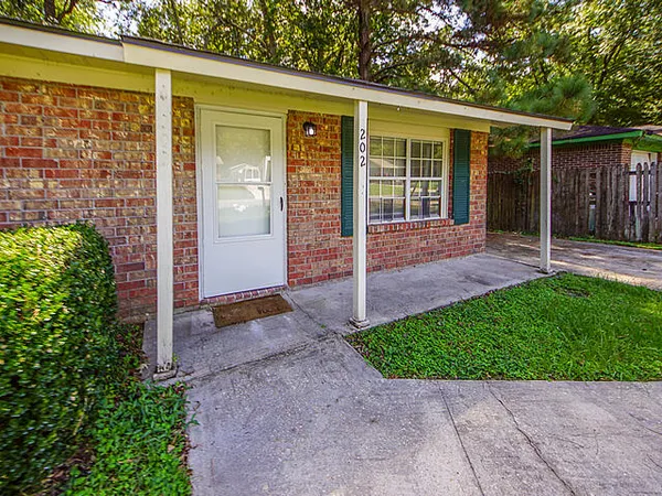 $1,625 | 202 Barshay Drive, Summerville, SC 29483