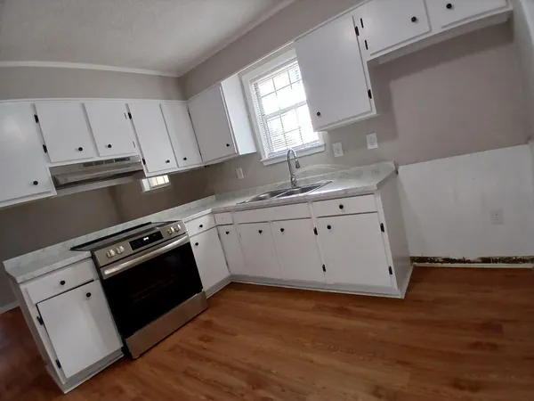 $1,625 | 202 Barshay Drive, Summerville, SC 29483