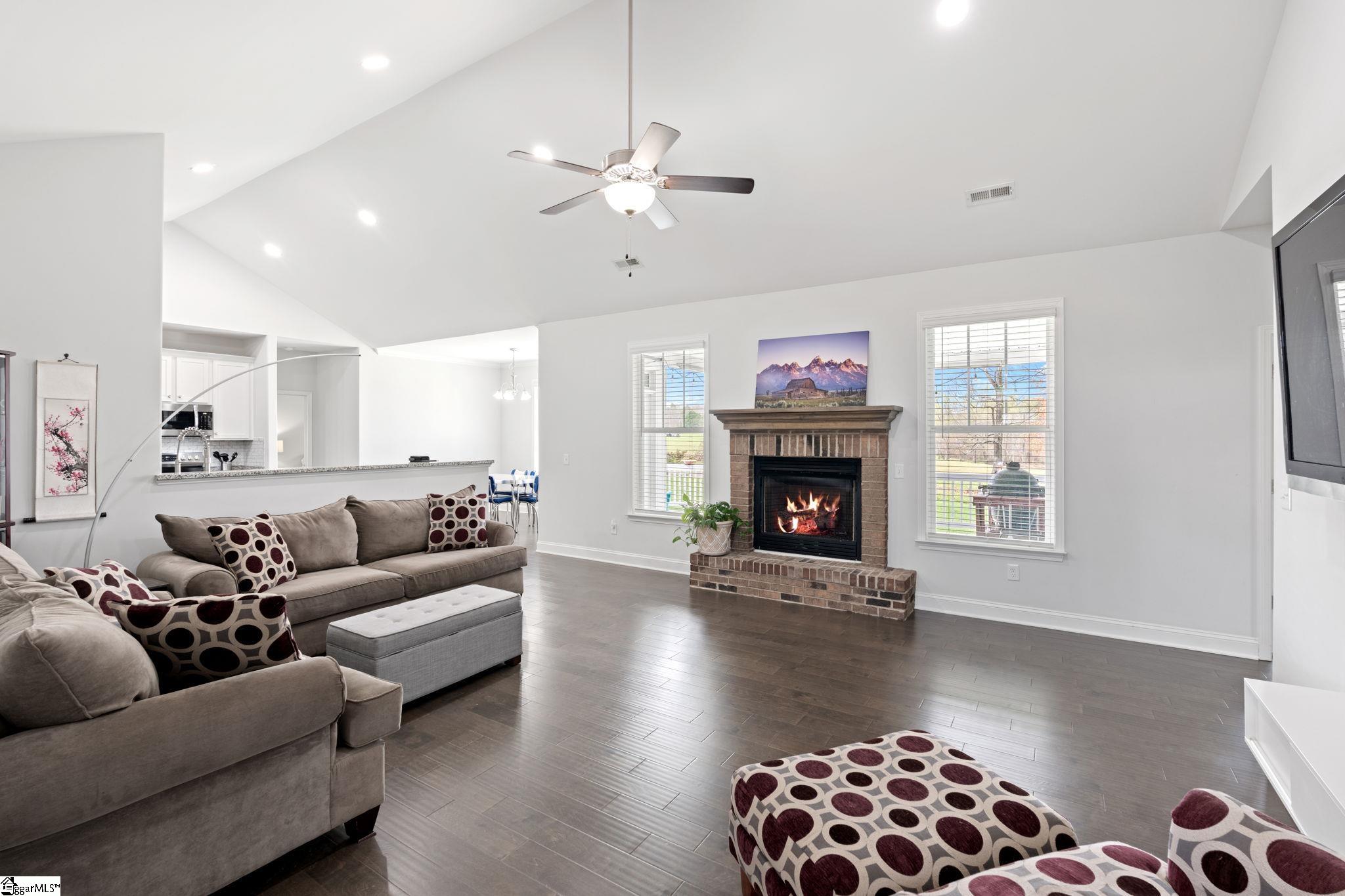 203 Claridge Way Greer, SC 29651 - Photo 8 of 45