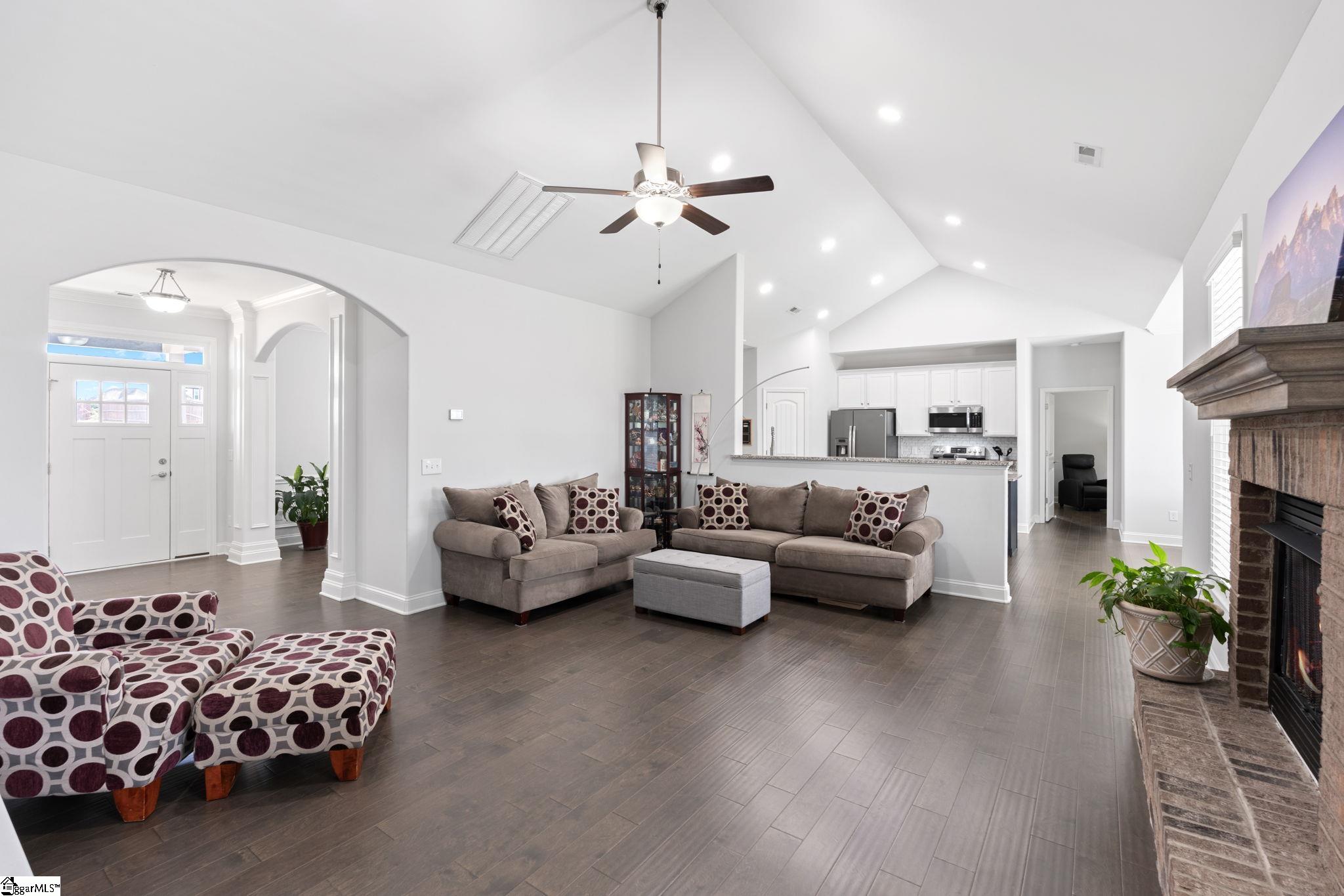 203 Claridge Way Greer, SC 29651 - Photo 9 of 45