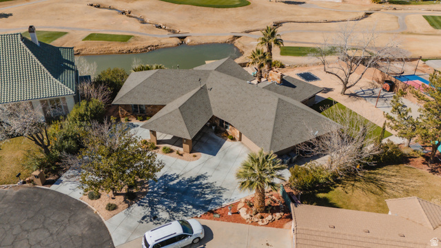 980 Cactus Circle St. George, UT 84790 - Photo 3 of 77 Drone / aerial view of a large body of water and a golf course