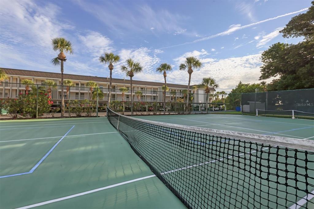 4420 Exeter Drive, Unit 307 Longboat Key, FL 34228 - Photo 23 of 37