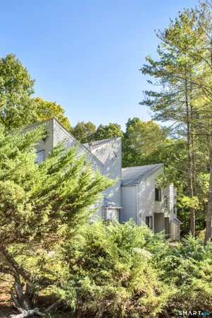 $2,200 | 9 Talcott Forest Road, Unit C, Farmington, CT 06032