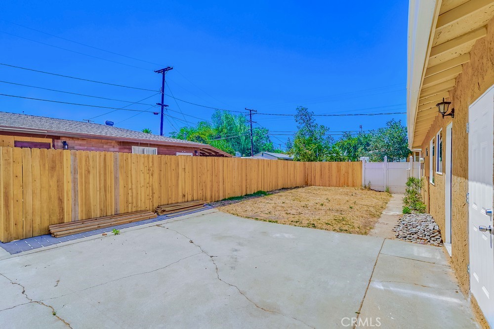 19789 Evelyn Street Corona, CA 92881 - Photo 20 of 22 a view of outdoor space and yard