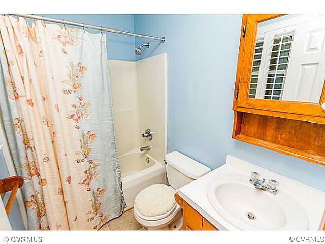 3484 Manfield Road Aylett, VA 23009 - Photo 10 of 16 Kitchen