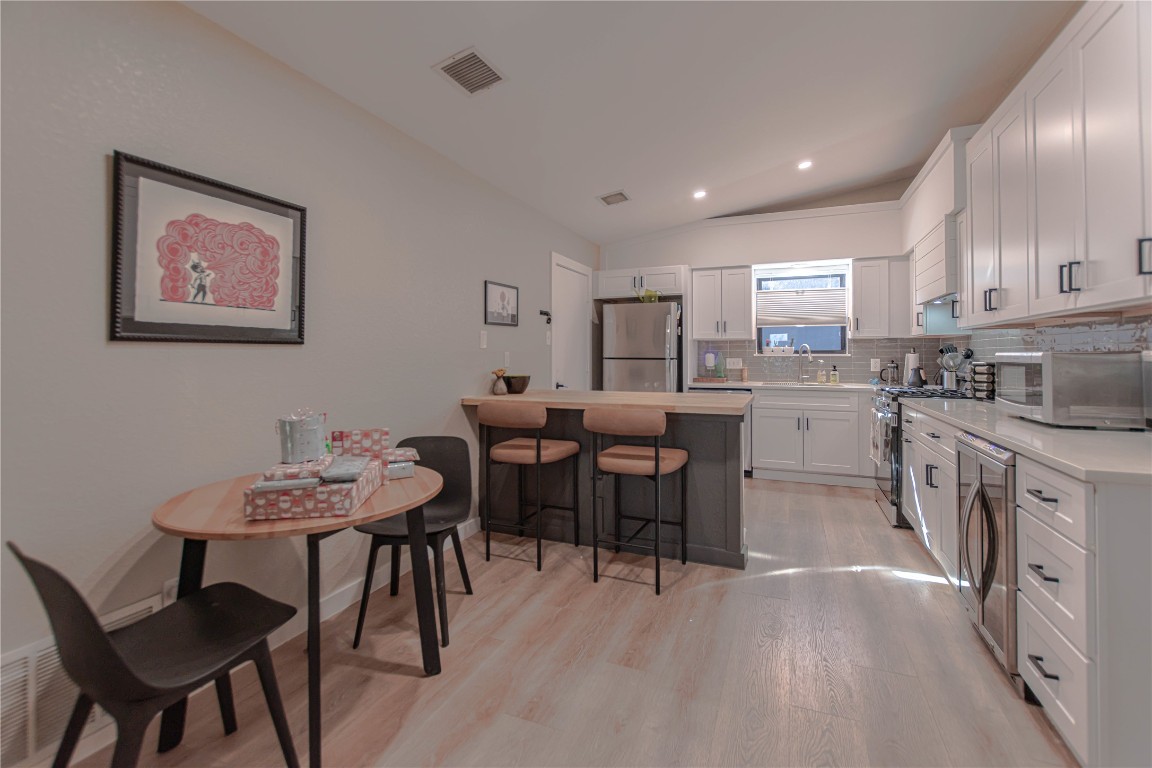 1622 Cattle Trail Austin, TX 78748 - Photo 9 of 22