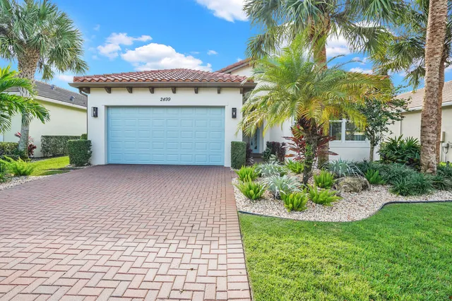 $695,000 | 2499 Vicara Court, Royal Palm Beach, FL 33411