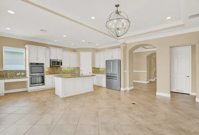 $695,000 | 2499 Vicara Court, Royal Palm Beach, FL 33411