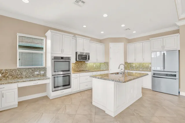 $695,000 | 2499 Vicara Court, Royal Palm Beach, FL 33411