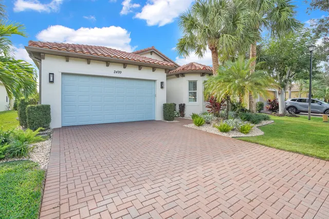 $695,000 | 2499 Vicara Court, Royal Palm Beach, FL 33411