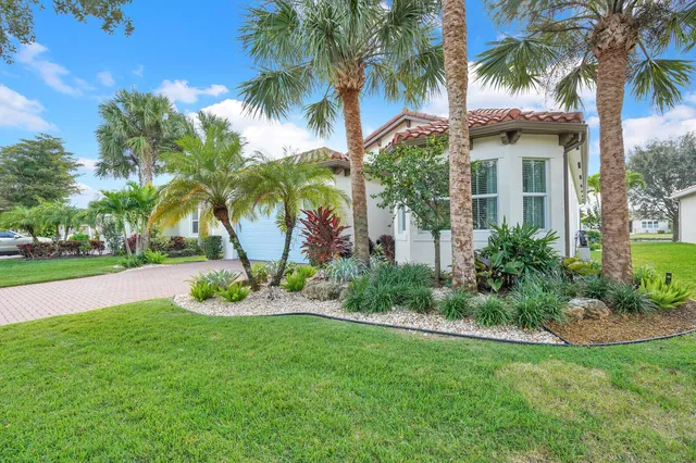 $695,000 | 2499 Vicara Court, Royal Palm Beach, FL 33411