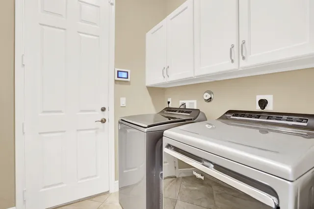 $695,000 | 2499 Vicara Court, Royal Palm Beach, FL 33411