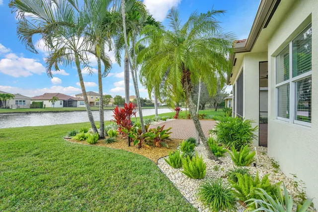 $695,000 | 2499 Vicara Court, Royal Palm Beach, FL 33411