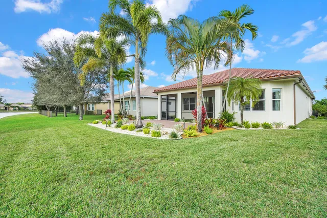 $695,000 | 2499 Vicara Court, Royal Palm Beach, FL 33411