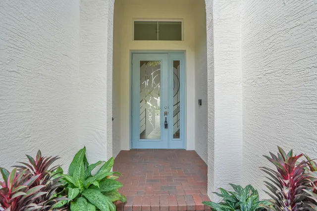 $695,000 | 2499 Vicara Court, Royal Palm Beach, FL 33411