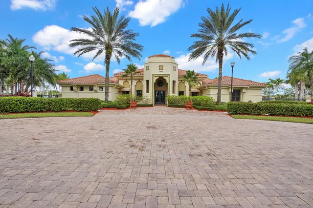 $695,000 | 2499 Vicara Court, Royal Palm Beach, FL 33411