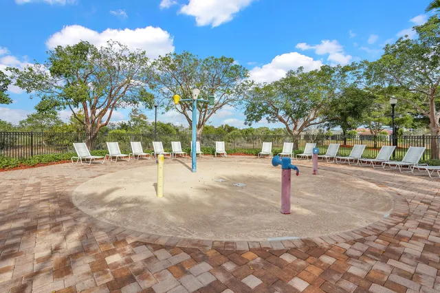 $695,000 | 2499 Vicara Court, Royal Palm Beach, FL 33411