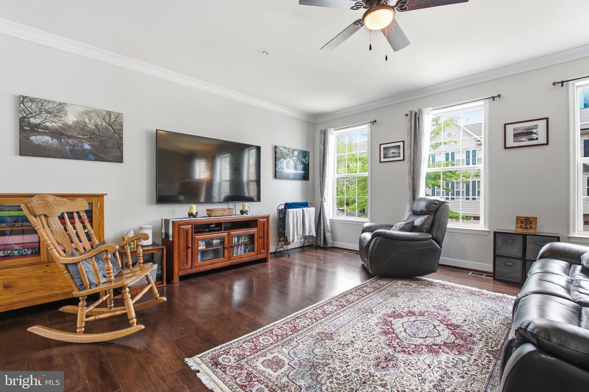 119 Admirals Ridge Drive Arnold, MD 21012 - Photo 6 of 39 Living Room