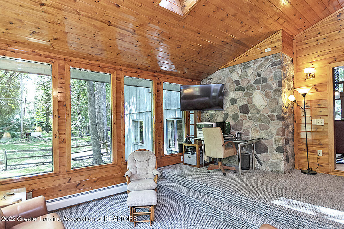 3420 Zimmer Road Williamston, MI 48895 - Photo 29 of 72 Sun Room w/infloor heating