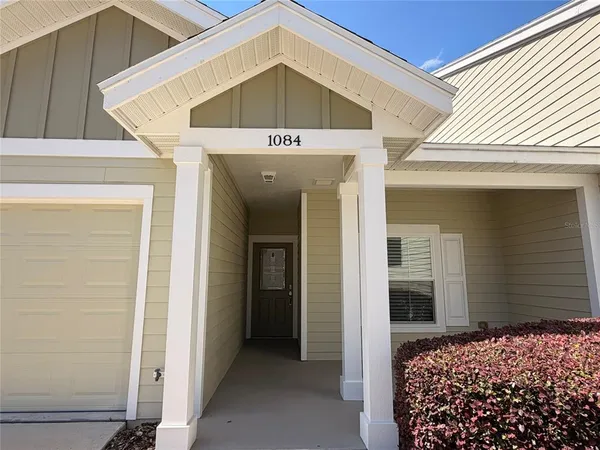$1,900 | 1084 Northwest 126 Way, Newberry, FL 32669