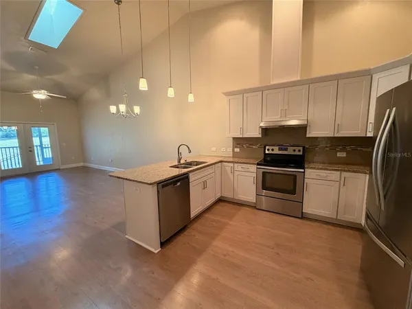 $1,900 | 1084 Northwest 126 Way, Newberry, FL 32669