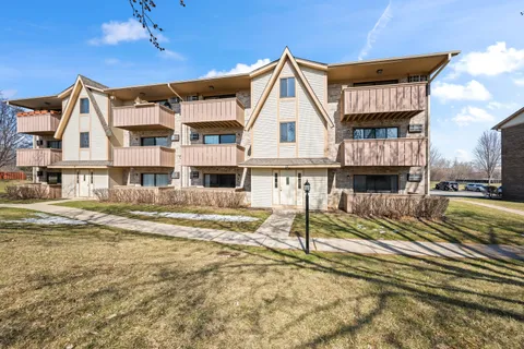 a view of a large white building