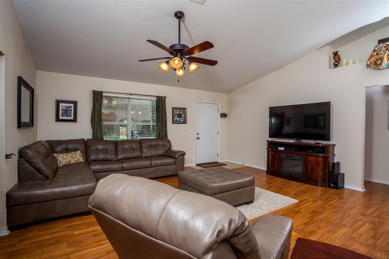 6424 Kembro Road Milton, FL 32570 - Photo 17 of 29
