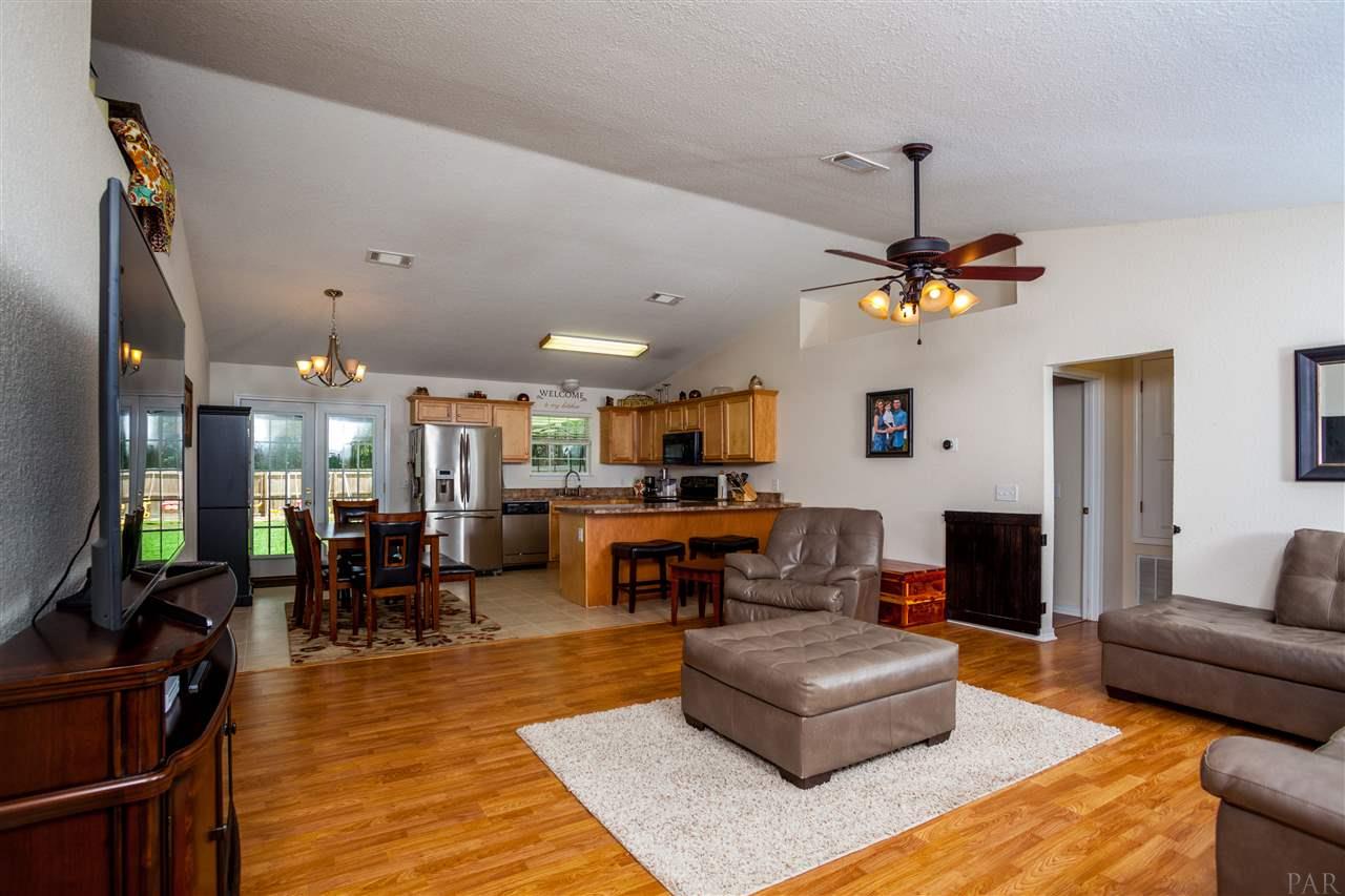 6424 Kembro Road Milton, FL 32570 - Photo 19 of 29